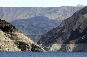 Photo showing how far water level's have dropped in Lake Mead Photo showing how far water level's have dropped in Lake Mead